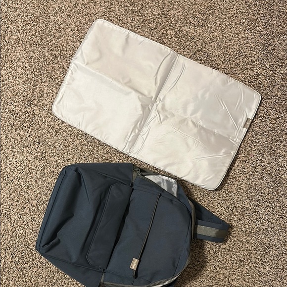 Red Rovr | Navy Blue Roo Backpack | Diaper Bag - Picture 6 of 9